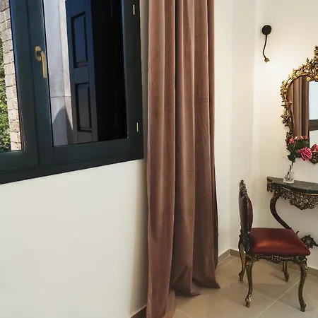 Anemoessa Mansion Apartmán