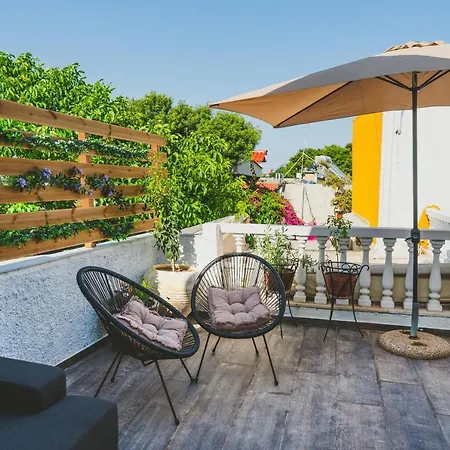 Lejlighed Anemoessa Mansion